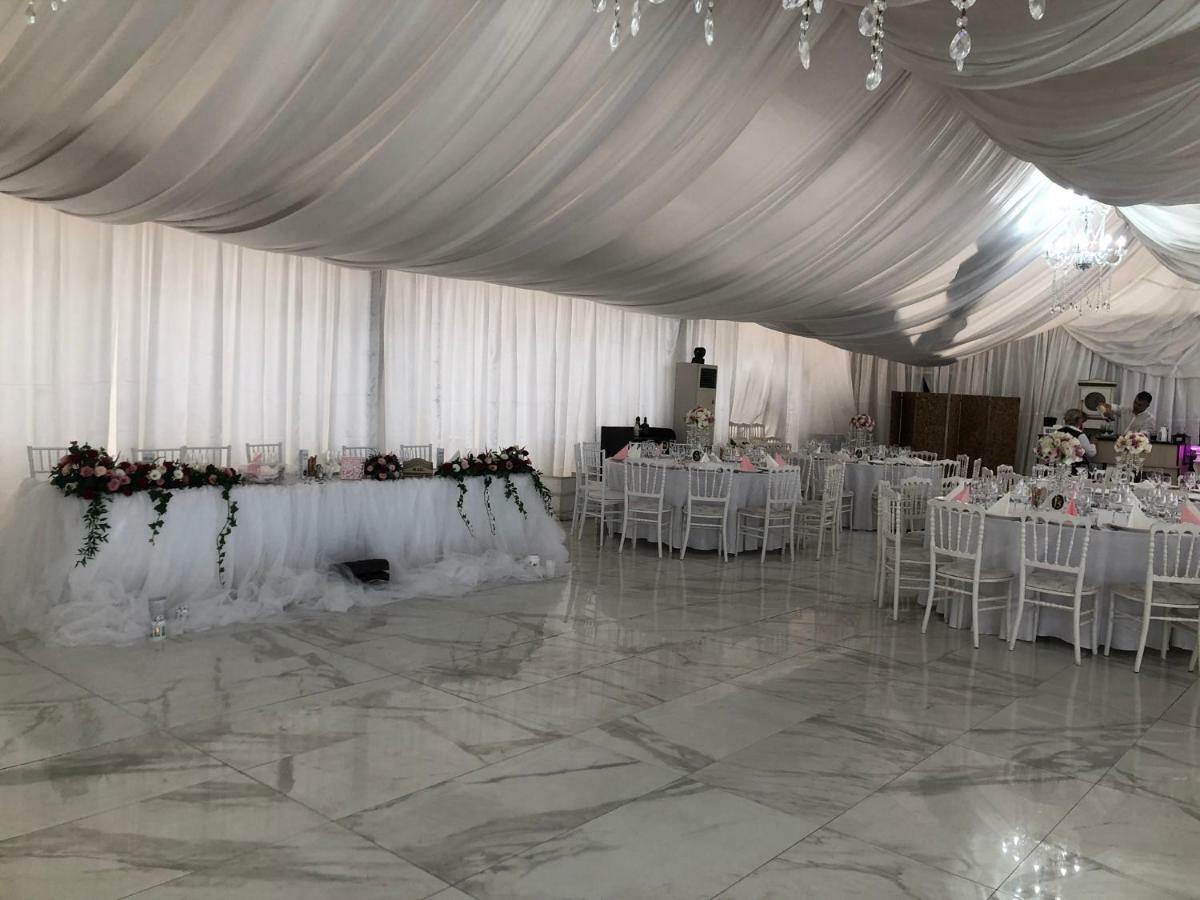 Hotel Condor Drobeta Turnu Severin Dış mekan fotoğraf